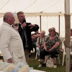 Cheese-auction